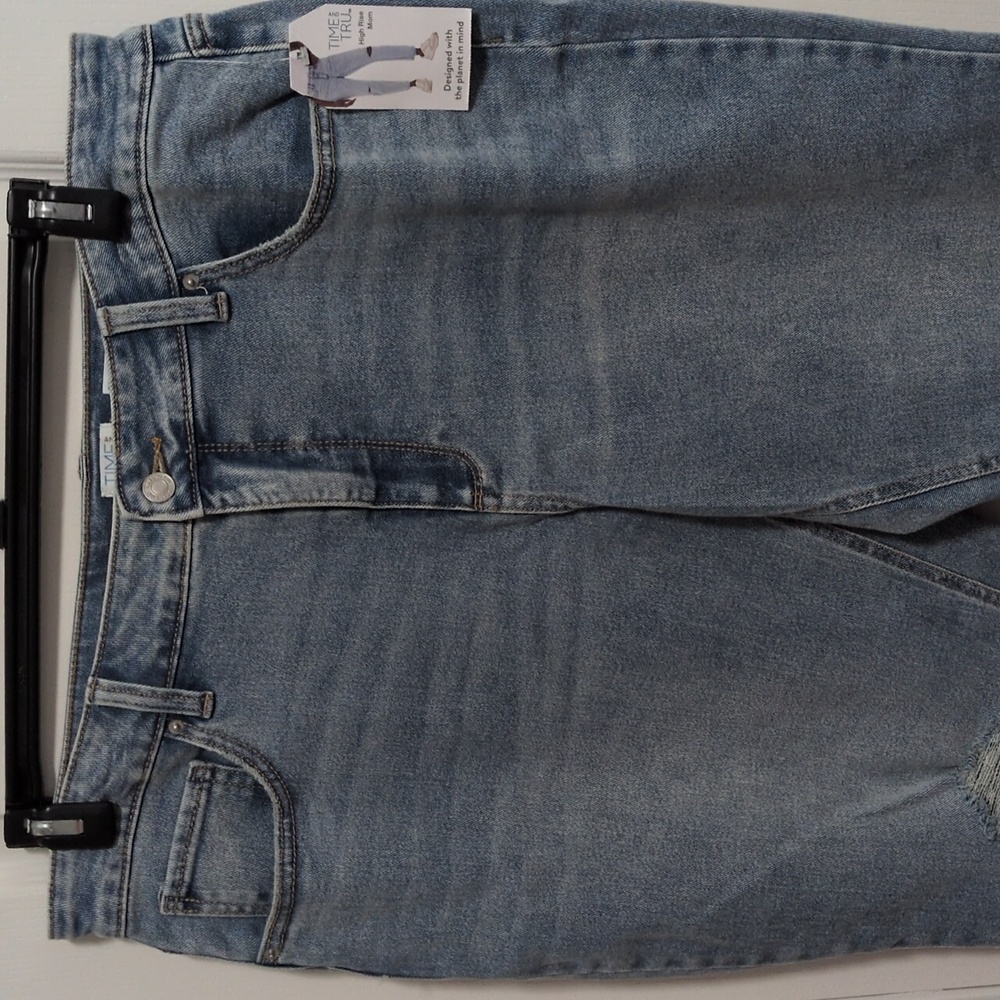 High rise Ripped Light Blue Jeans - Picture 2 of 6